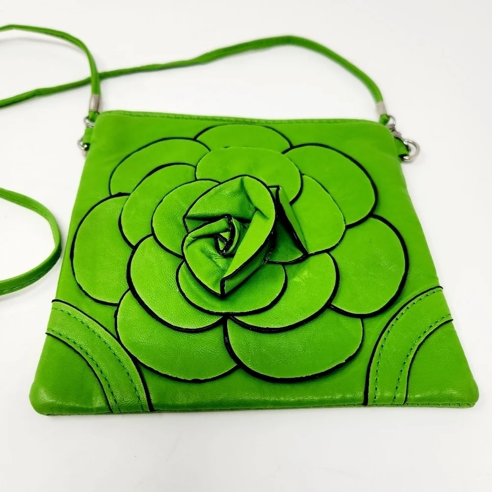 Unbranded | Women's Kelly Green Faux Leather Flower Crossbody Bag (One Size)